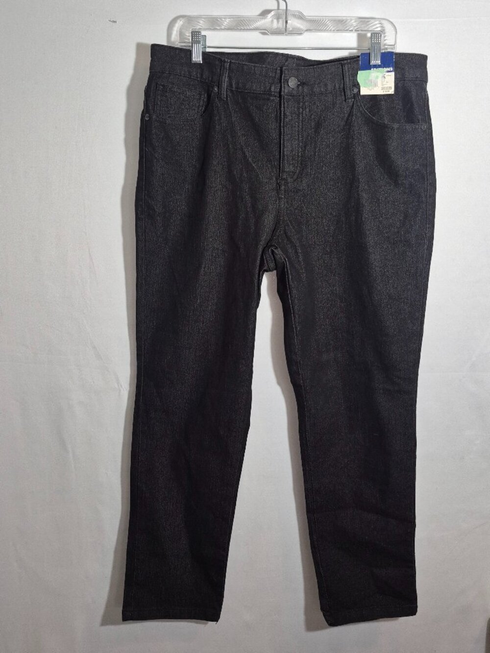 Ladies' denim jeans by Basic Editions in size 14  NWT